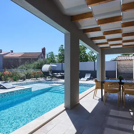 Kuca Za Odmor Casa Evelino 4* Villa *