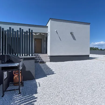 Villa Kuca Za Odmor Casa Evelino 4* Pola